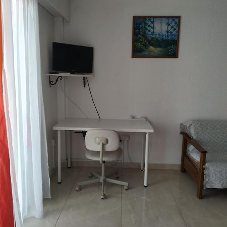 1 Bedroom Apartment Larnaca Ngoại thất bức ảnh