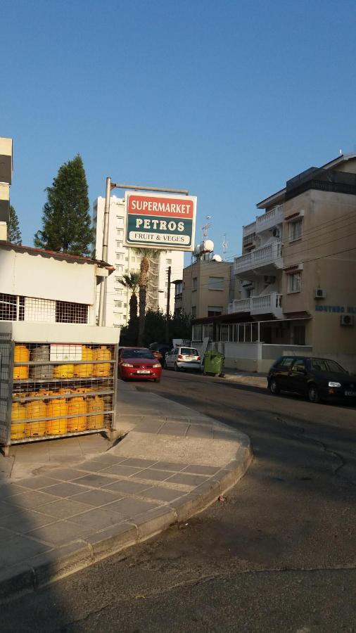 1 Bedroom Apartment Larnaca Ngoại thất bức ảnh