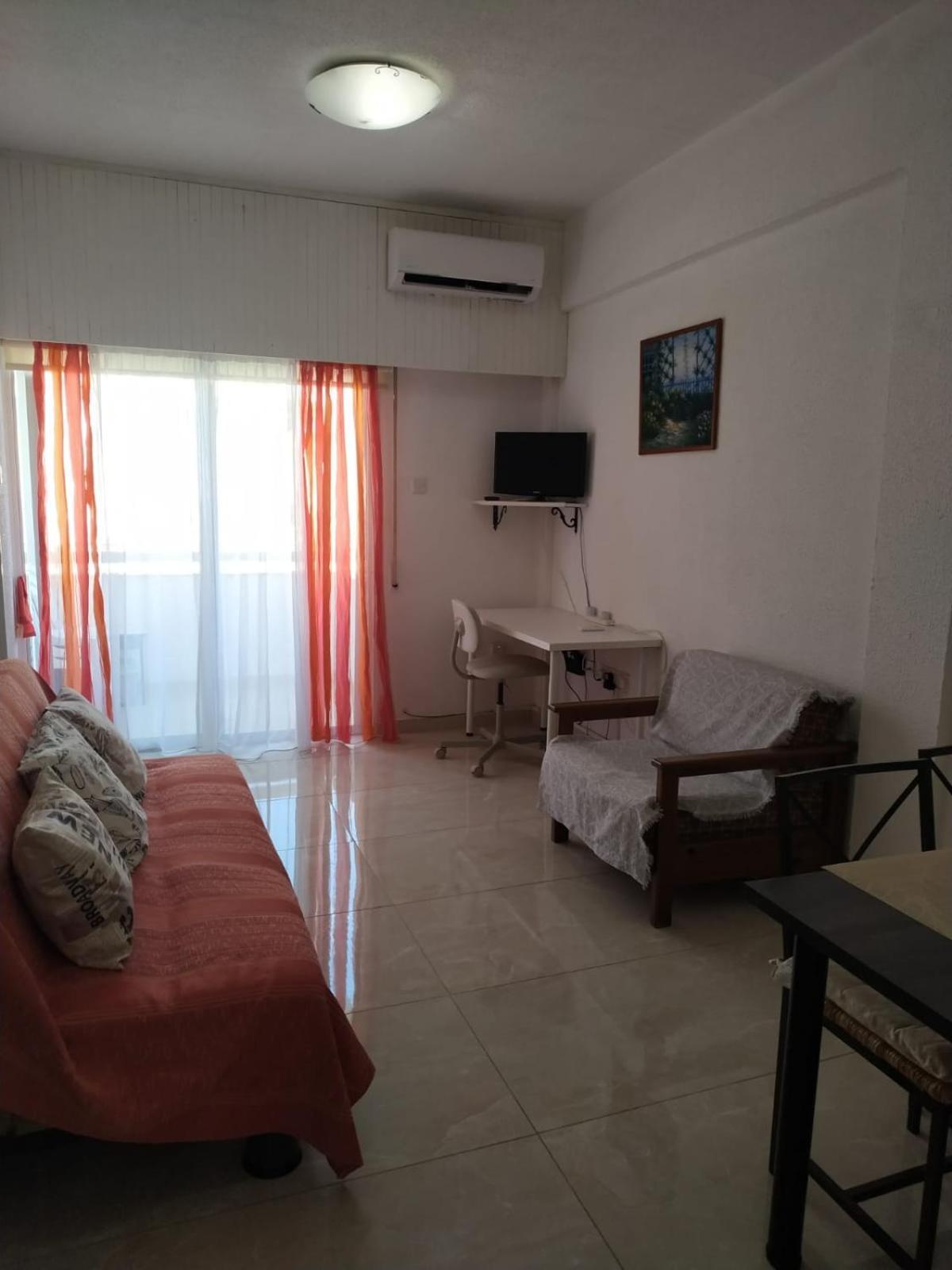 1 Bedroom Apartment Larnaca Ngoại thất bức ảnh