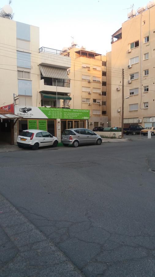 1 Bedroom Apartment Larnaca Ngoại thất bức ảnh